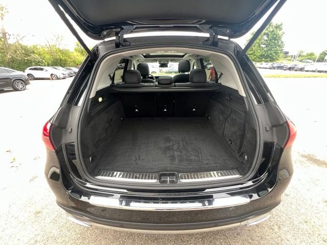 Used 2024 Black Mercedes-Benz GLE 450e image 27