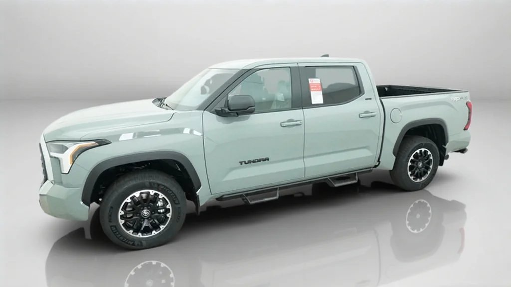 New 2026 Lunar Rock Toyota SR5 image 3