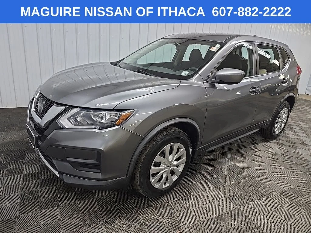 Used 2018 Gray Nissan S image 8