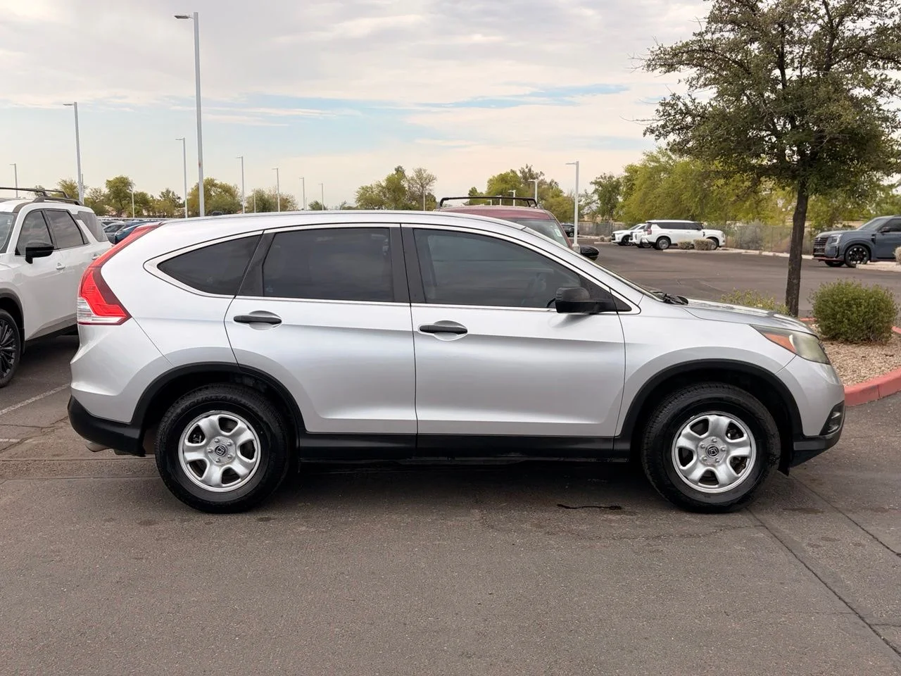 Used 2012 Alabaster Silver Metallic Honda LX image 6
