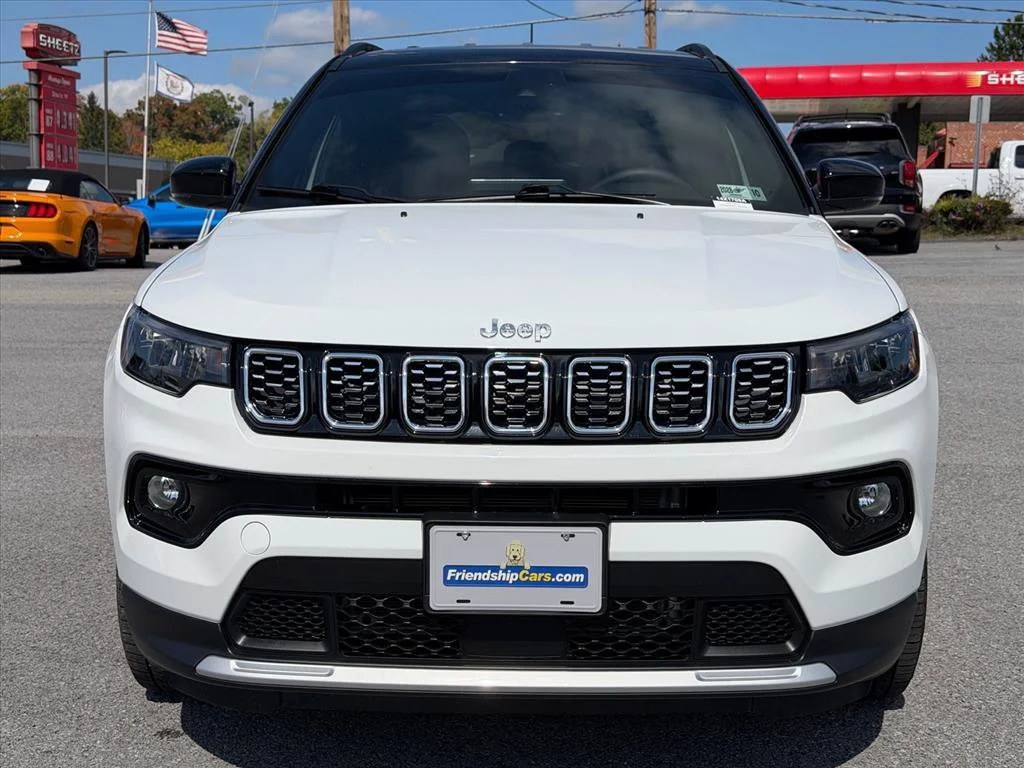 Used 2025 White Jeep Limited image 16