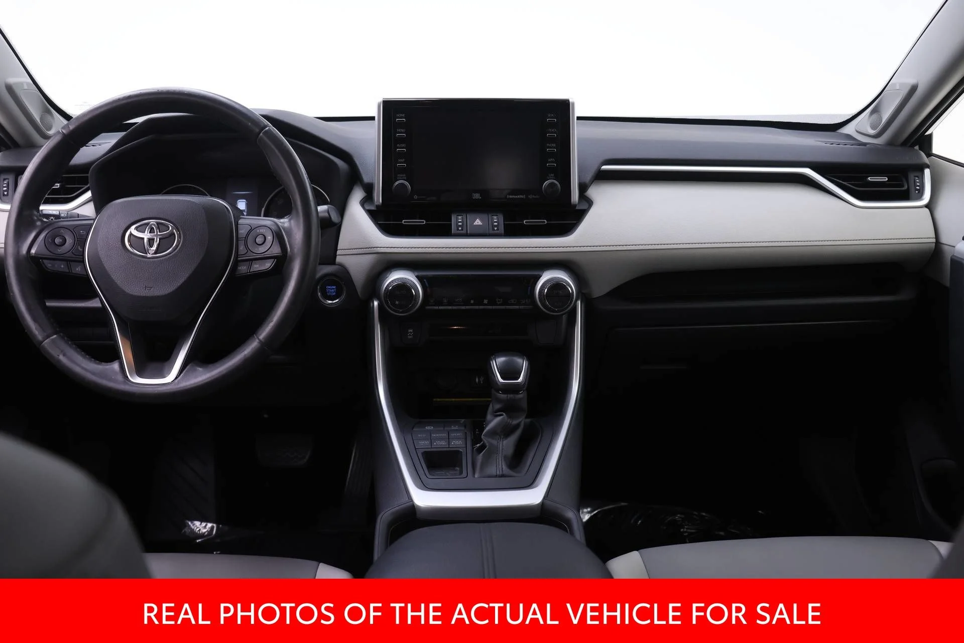Certified Used 2019 Black Toyota XLE Premium image 5