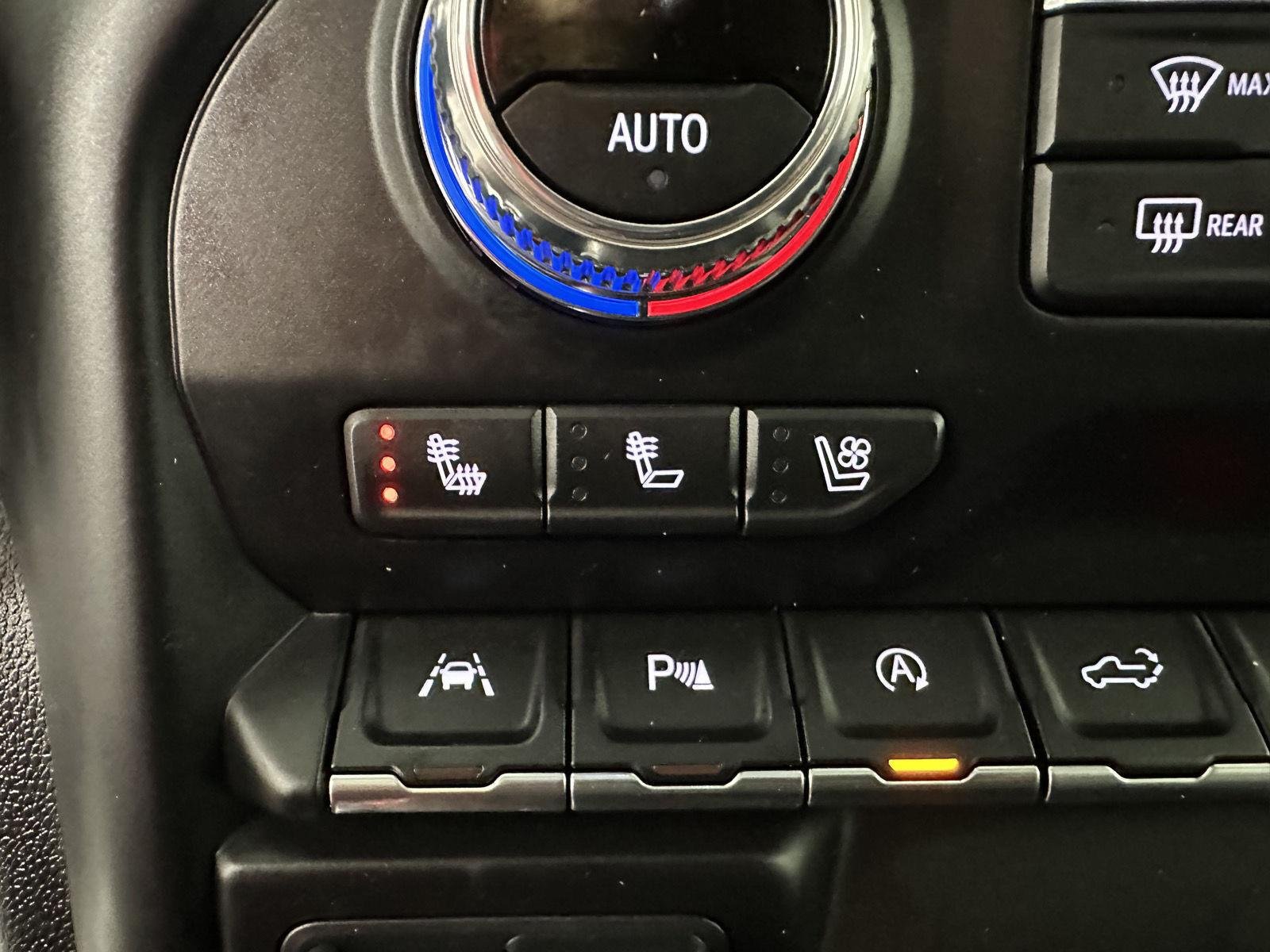 Used 2020 Dark Sky Metallic GMC Denali image 19