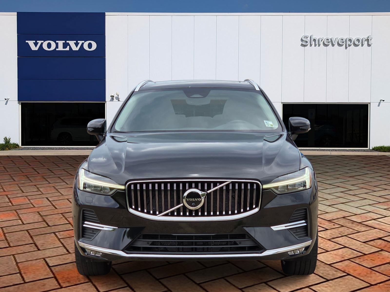 Used 2023 BLACK VOLVO  image 2