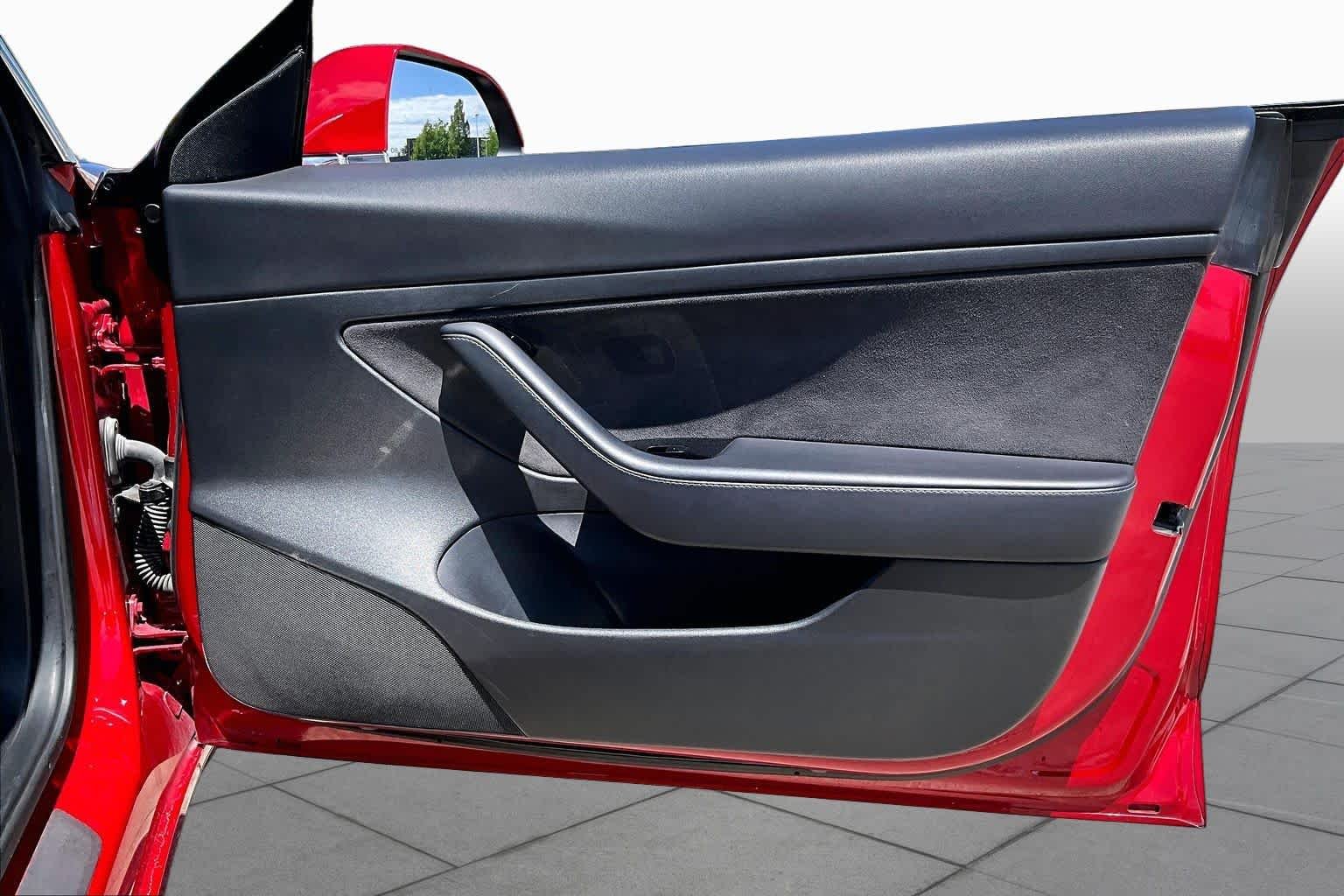 Used 2020 Red Multi-Coat Tesla Standard Range Plus image 19