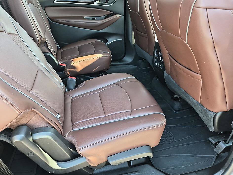 Certified Used 2019 Includes Satin Nickel lower exterior accent color.) Buick Avenir image 35