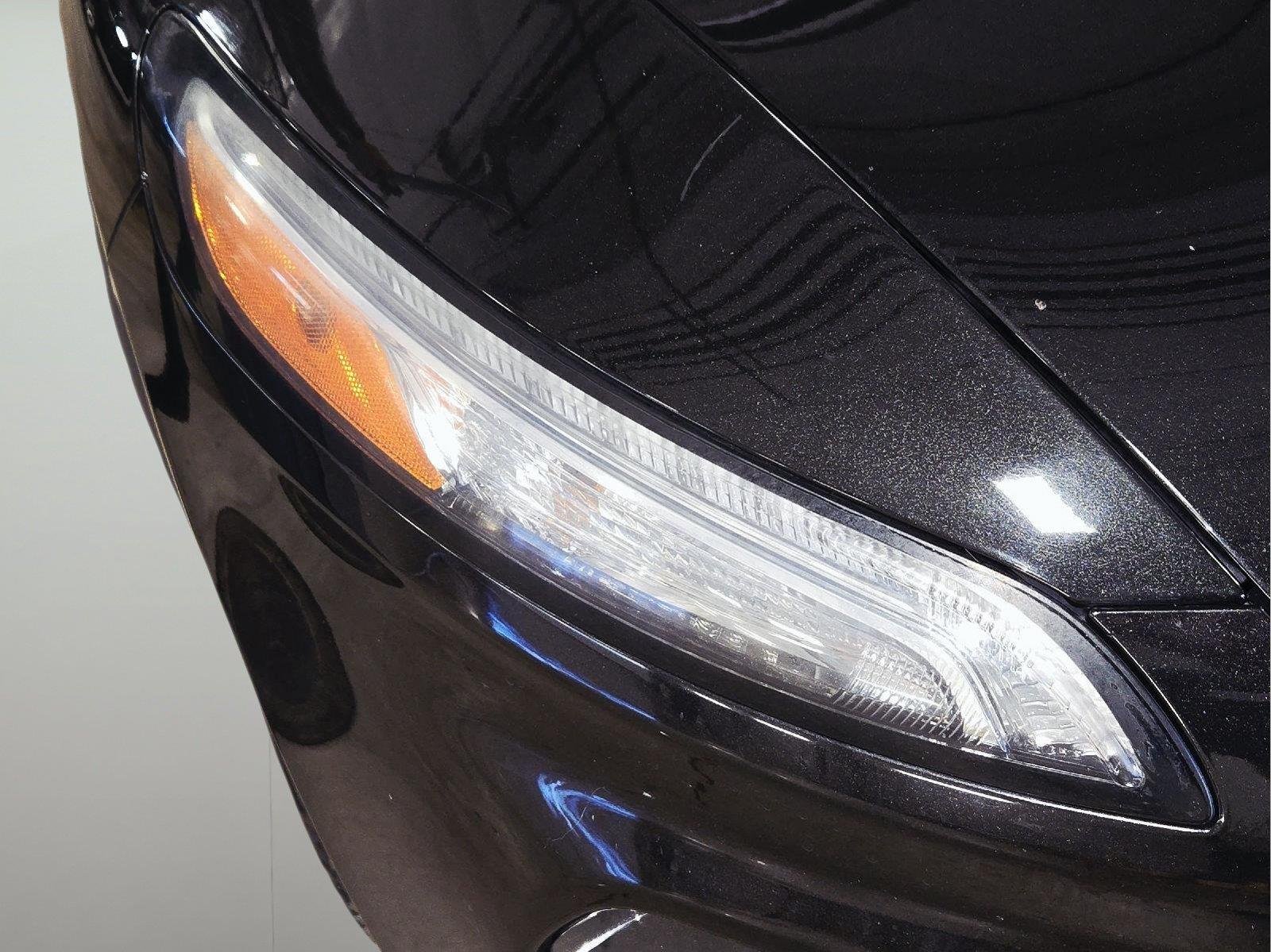 Used 2014 Brilliant Black Crystal Pearlcoat Jeep Limited image 13