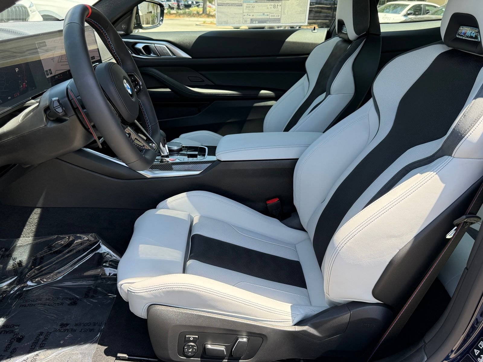 New 2027 Tanzanite Blue II Metallic BMW Competition image 21