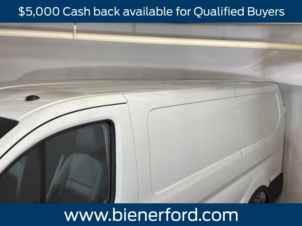 New 2025 White Ford Base image 21