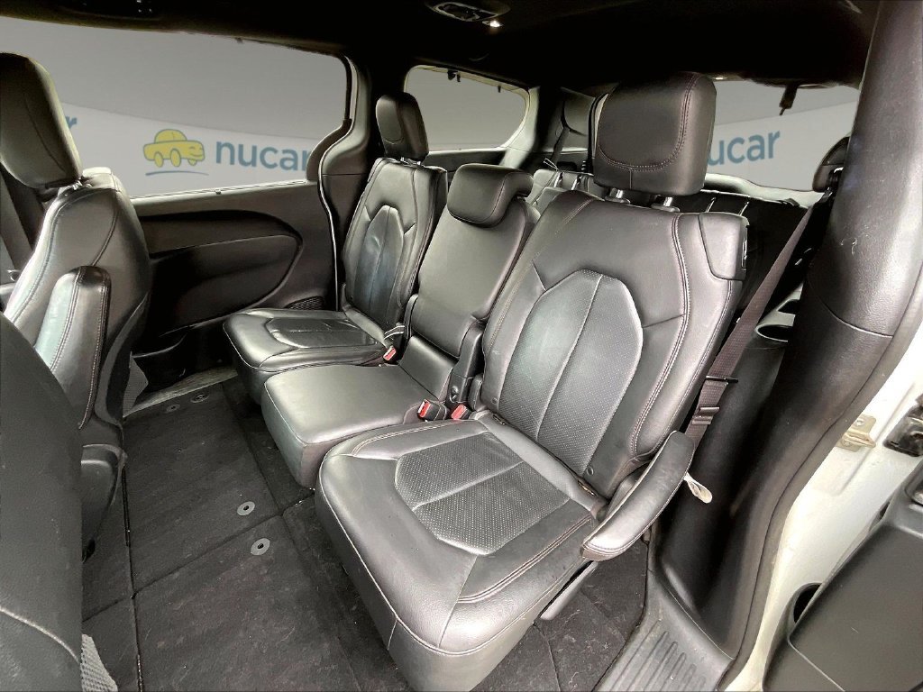 Used 2020 Bright White Clearcoat Chrysler Touring L image 14