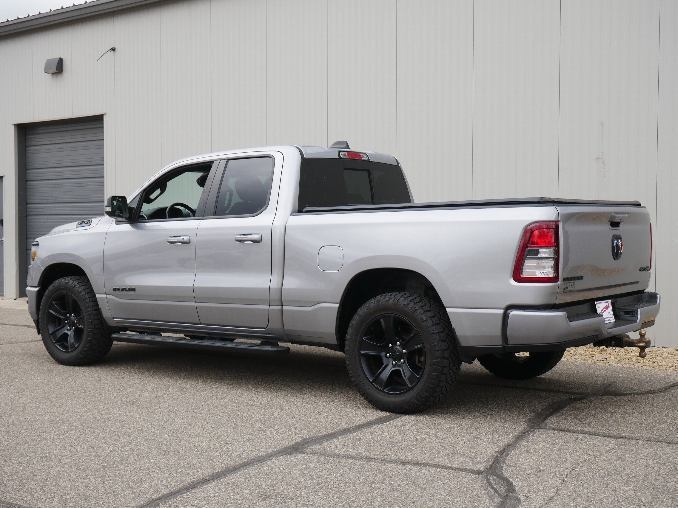 Certified Used 2022 Billet Silver Metallic Clearcoat Ram Big Horn image 3