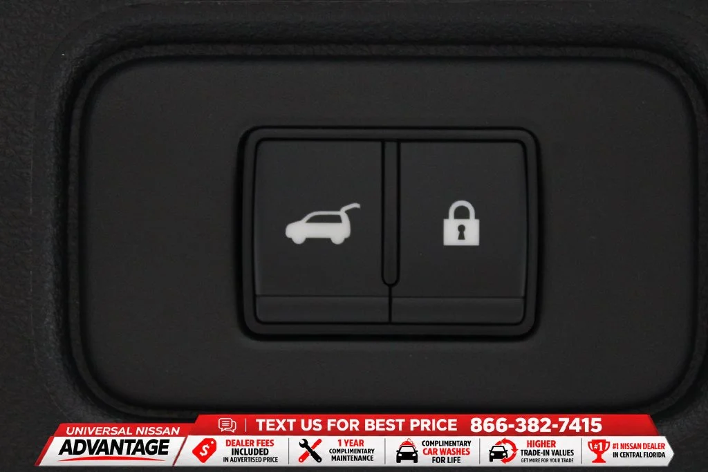 New 2026 Everest White Pearl TriCoat Nissan SL image 15