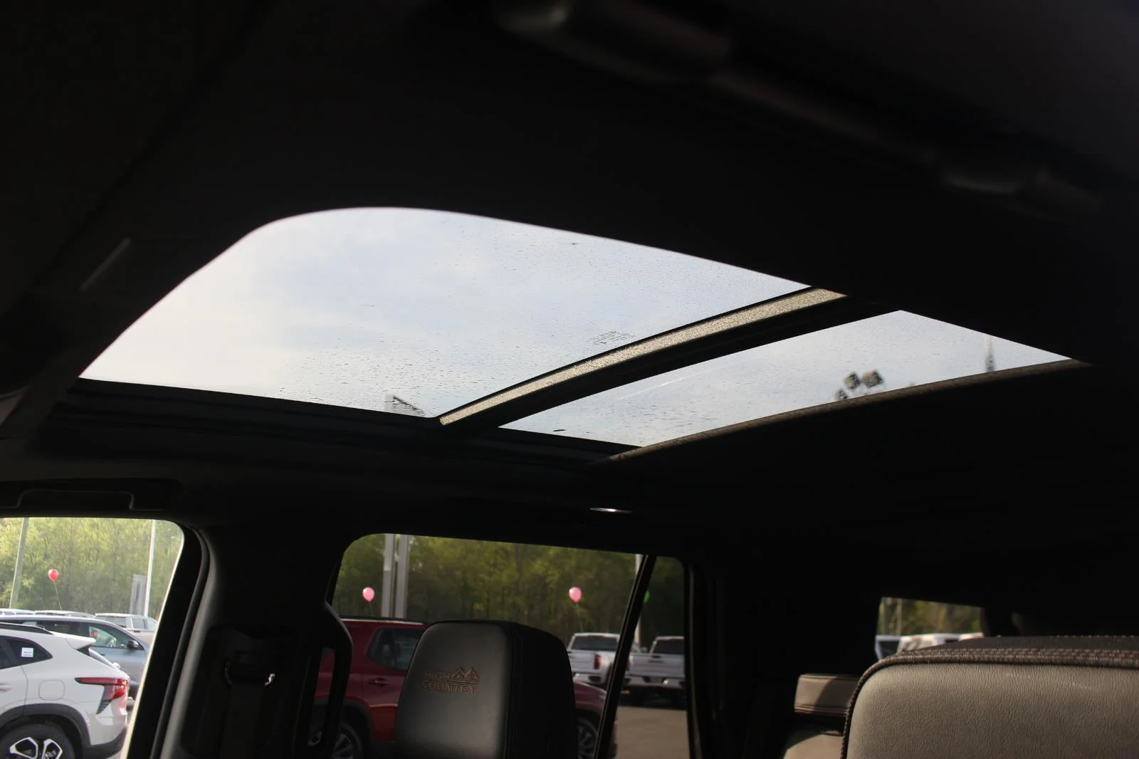 Used 2025 Black Chevrolet High Country image 34