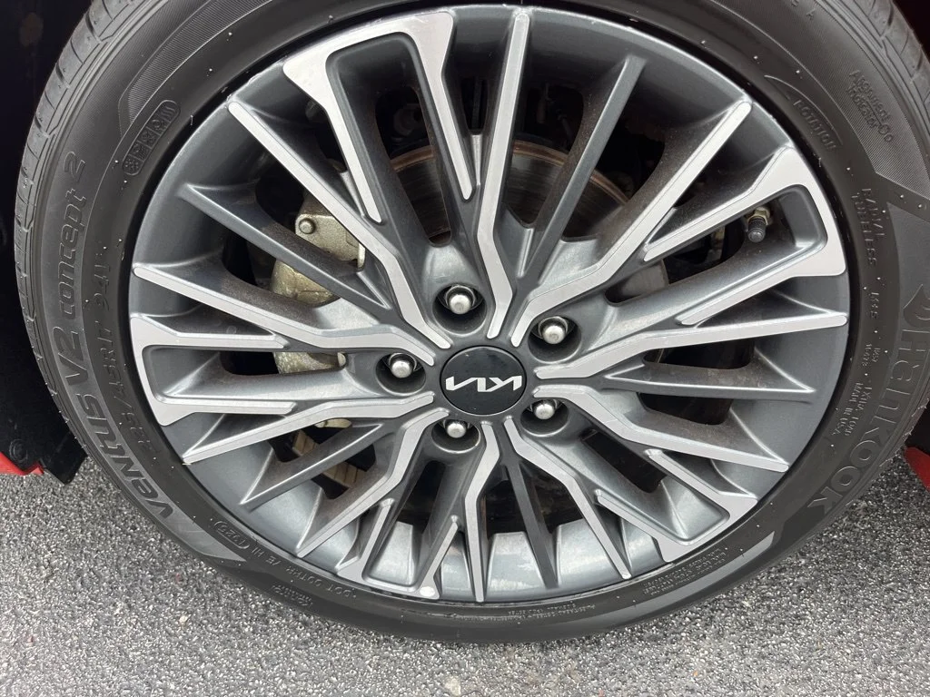 Used 2023 Fire Kia GT-Line image 10