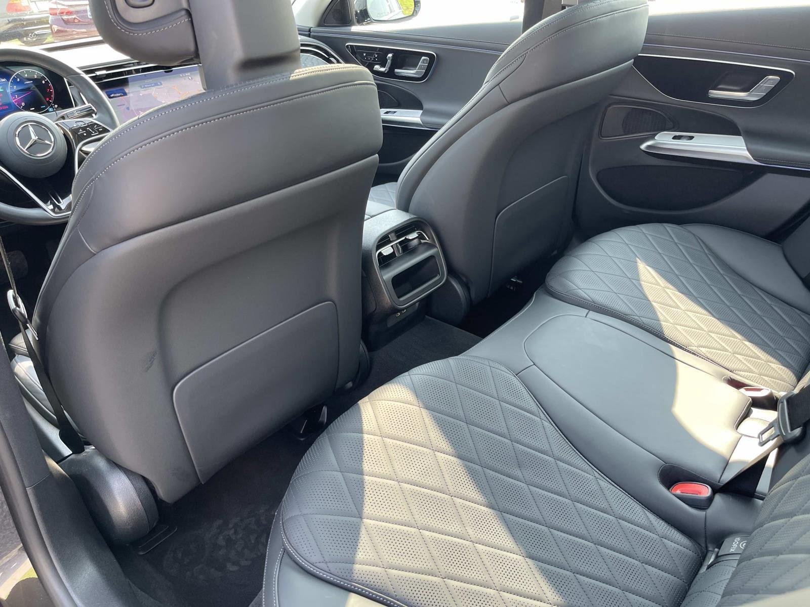 Certified Used 2025 Graphite Grey Metallic Mercedes-Benz E 450 image 18