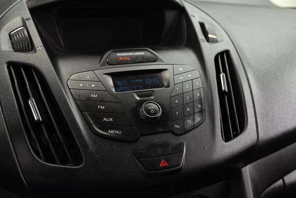 Used 2018 White Ford XL image 21
