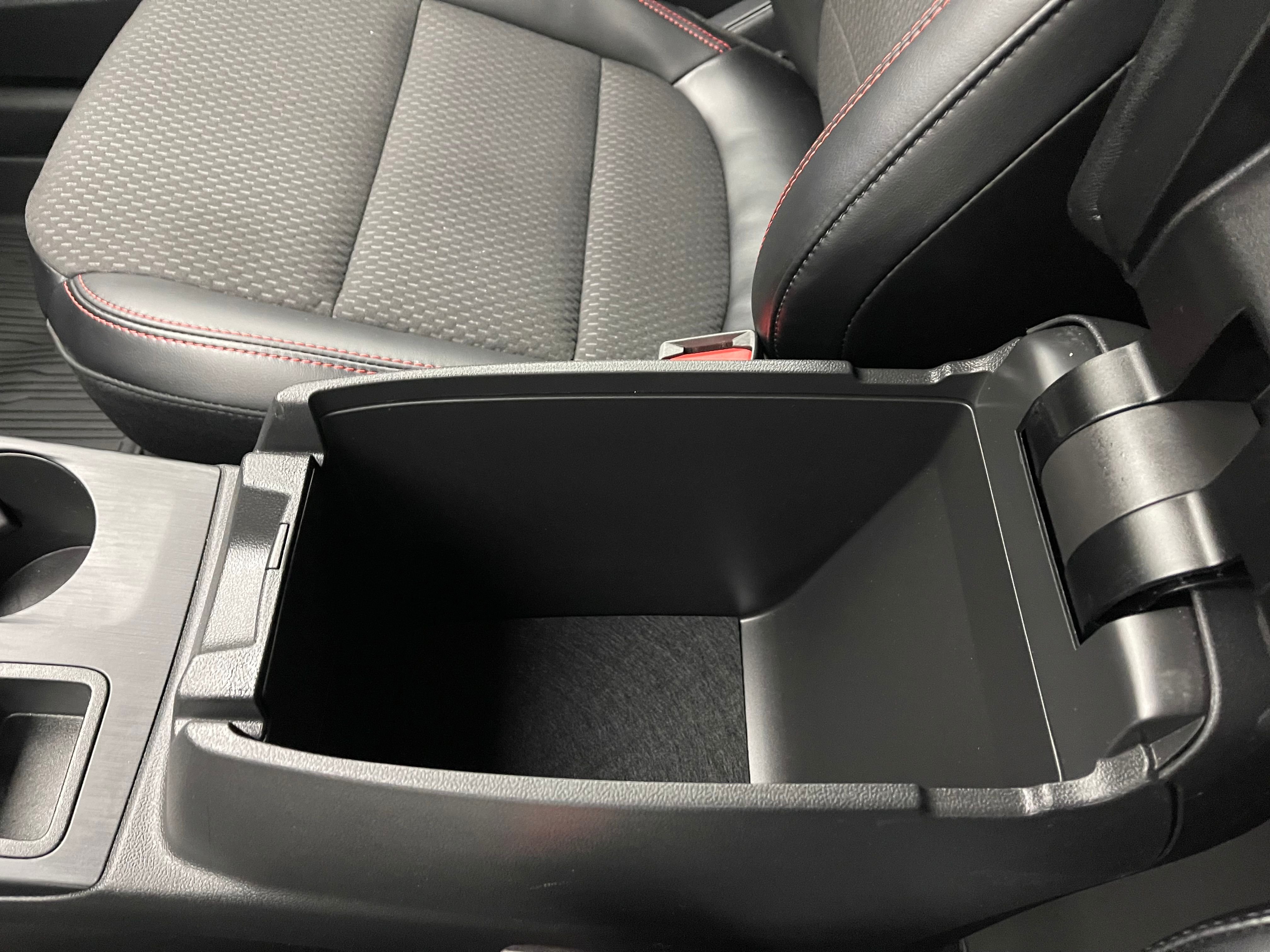 Used 2024 Black Metallic Ford ST-Line image 29