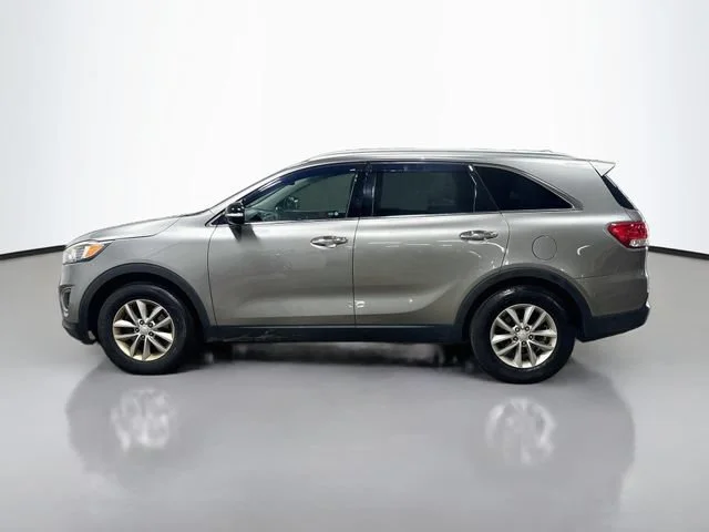 Used 2016 Gray Kia 2.4L LX image 9