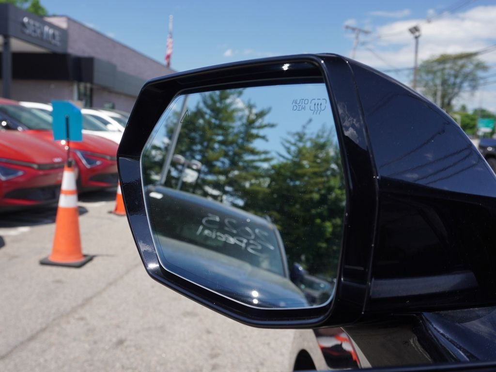 Used 2024 Black Kia Land image 47