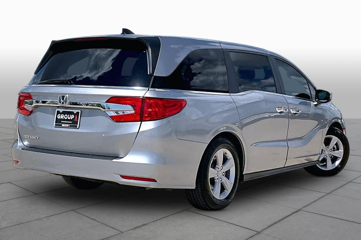 Used 2019 Lunar Silver Metallic Honda EX-L image 13