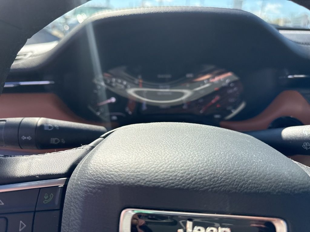 Used 2024 White Jeep Limited image 21