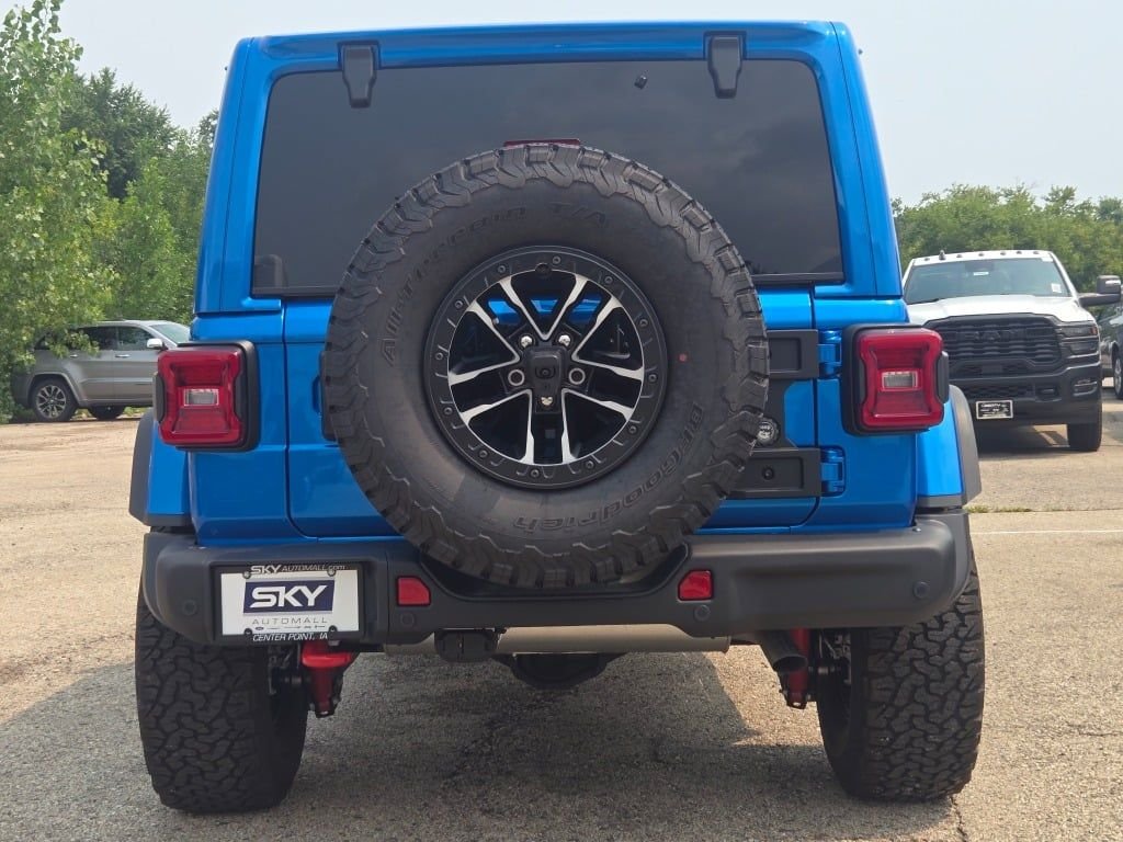 New 2026 Hydro Blue Pearlcoat Jeep Rubicon X image 14