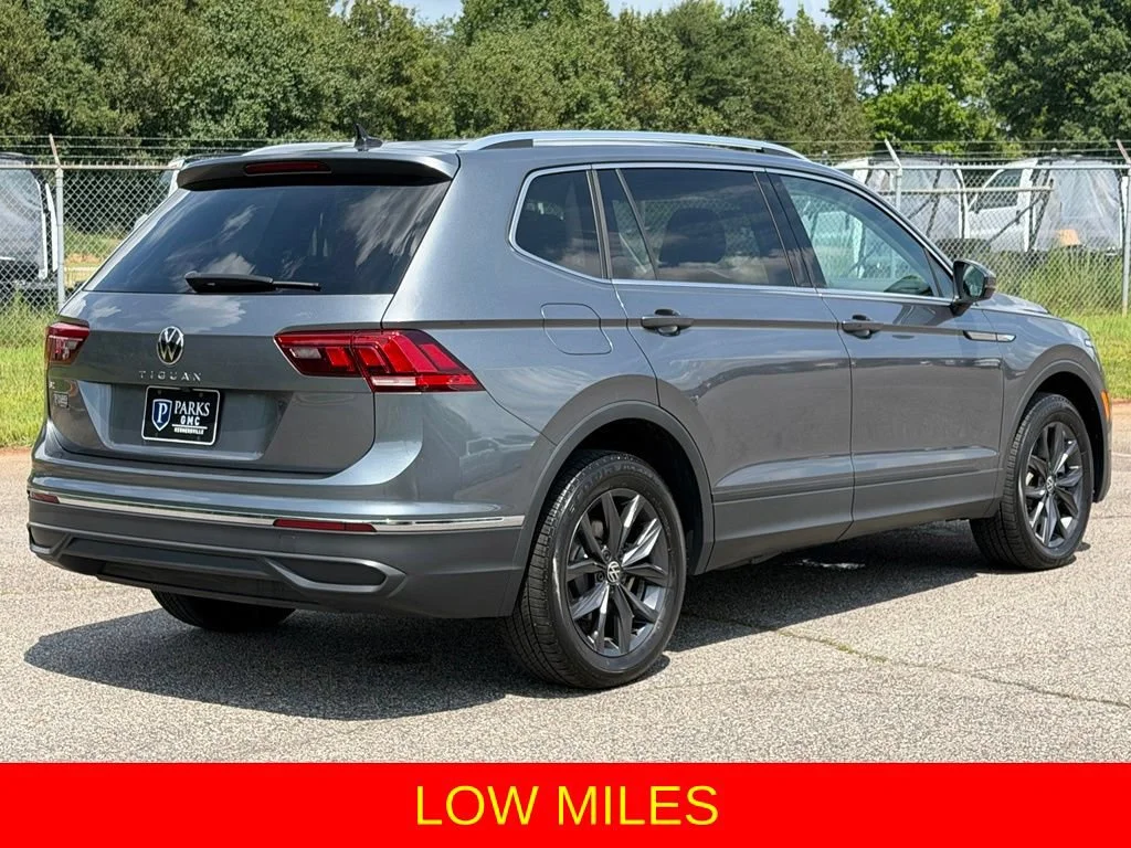 Used 2023 Gray Volkswagen 2.0T SE image 2