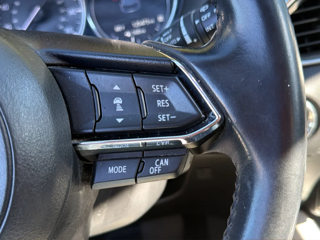 Used 2017 White Mazda Grand Touring image 13