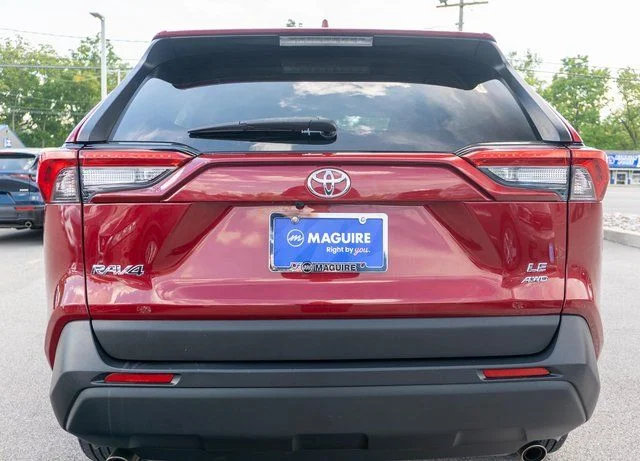 Used 2019 Red Toyota LE image 6