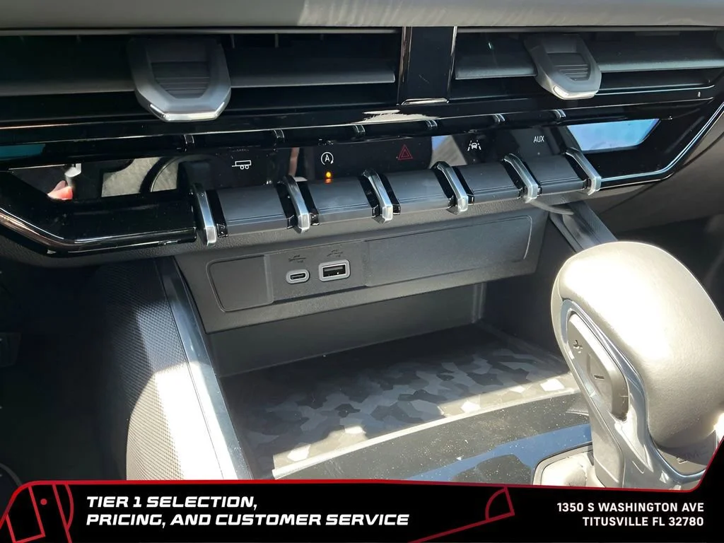 New 2026 Onyx Black GMC Elevation image 35