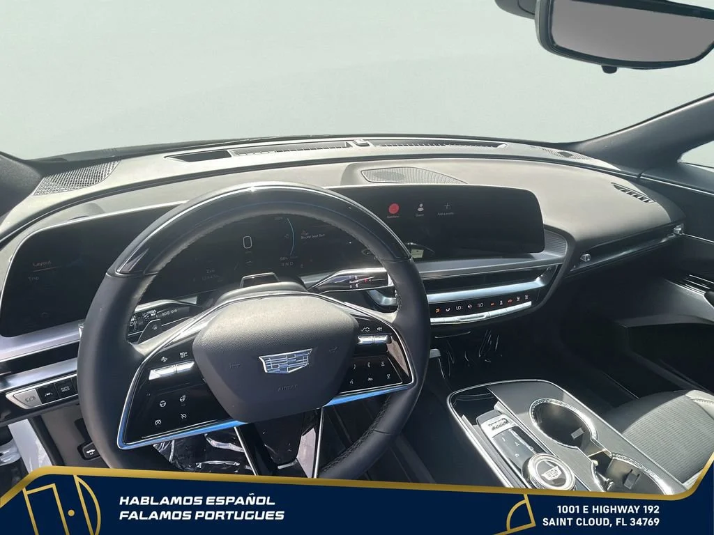 Used 2025 Crystal White Tricoat Cadillac Luxury 3 image 14