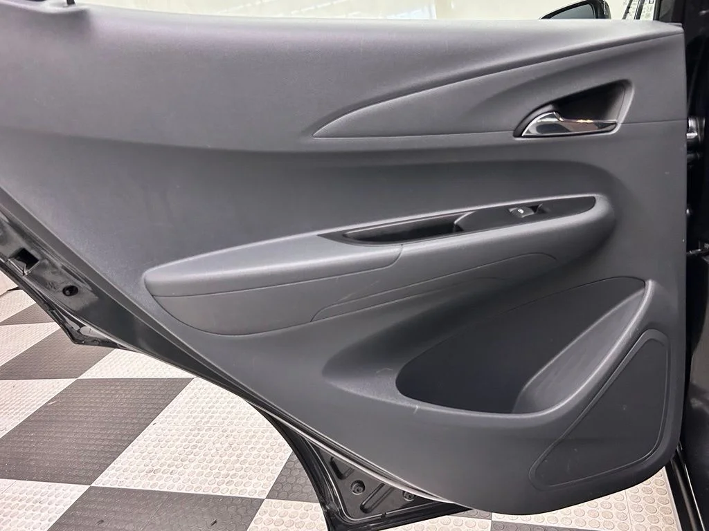 Used 2020 Gray Chevrolet LT image 13