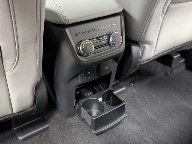 New 2026 Space White Metallic Ford Active image 42