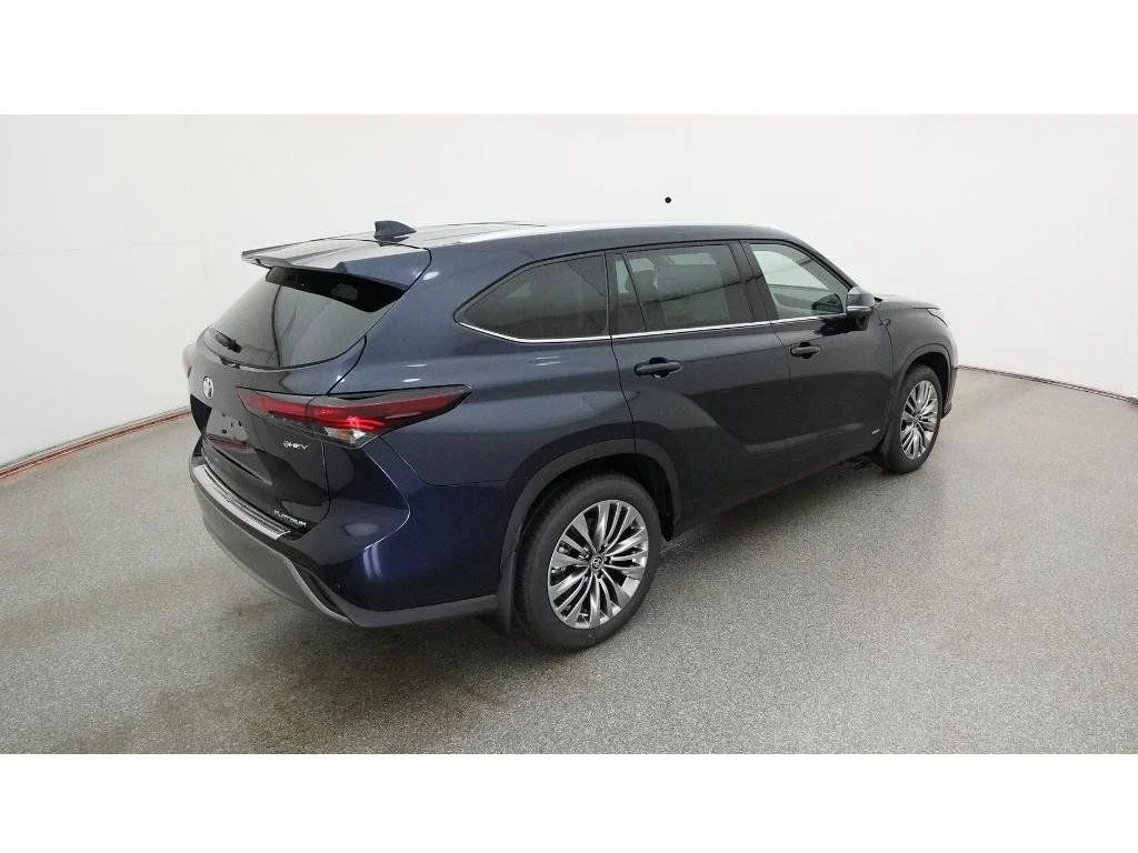 New 2026  Toyota Platinum image 12