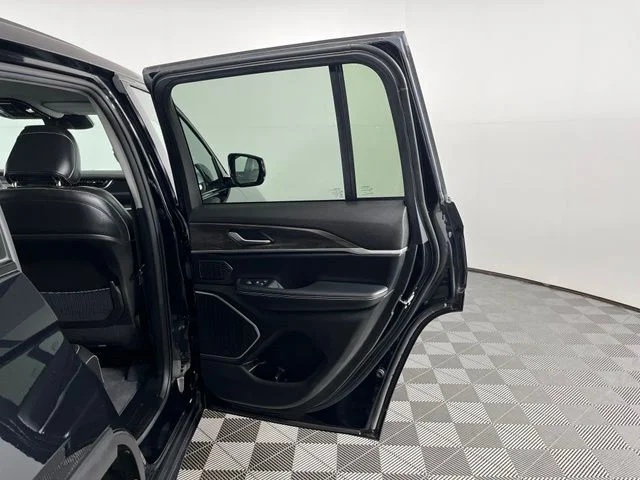 Used 2023 Black Jeep Limited image 41