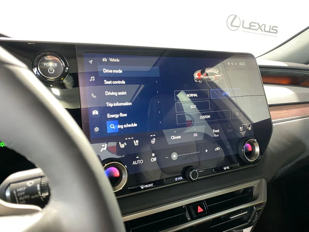 New 2026  Lexus 450h+ Luxury image 21