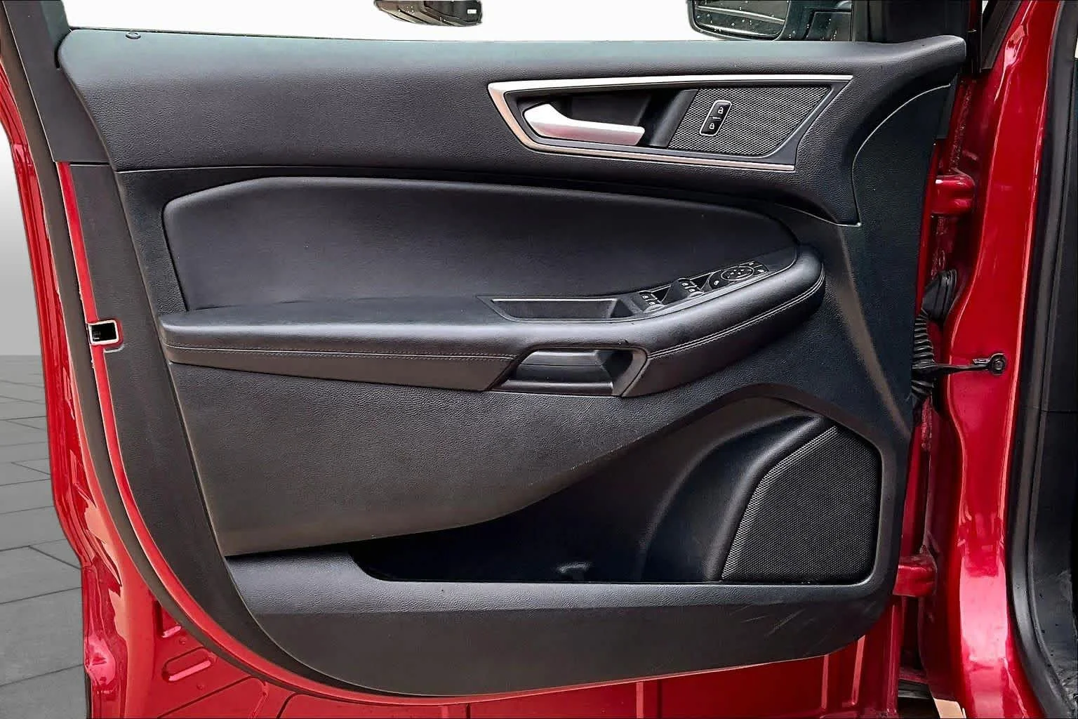 Used 2022 Rapid Red Metallic Tinted Clearcoat Ford SEL image 18