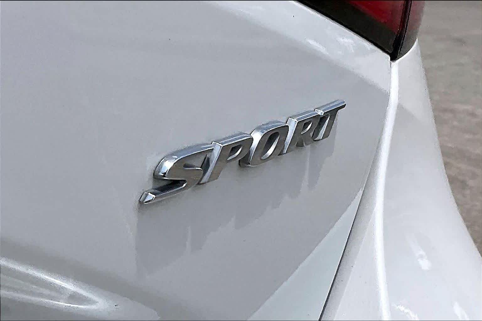 Used 2023 Platinum White Pearl Honda Sport image 9