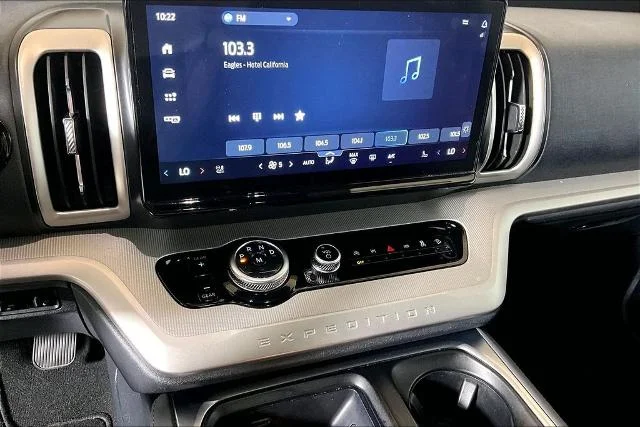Used 2025 Oxford White Ford Active image 53