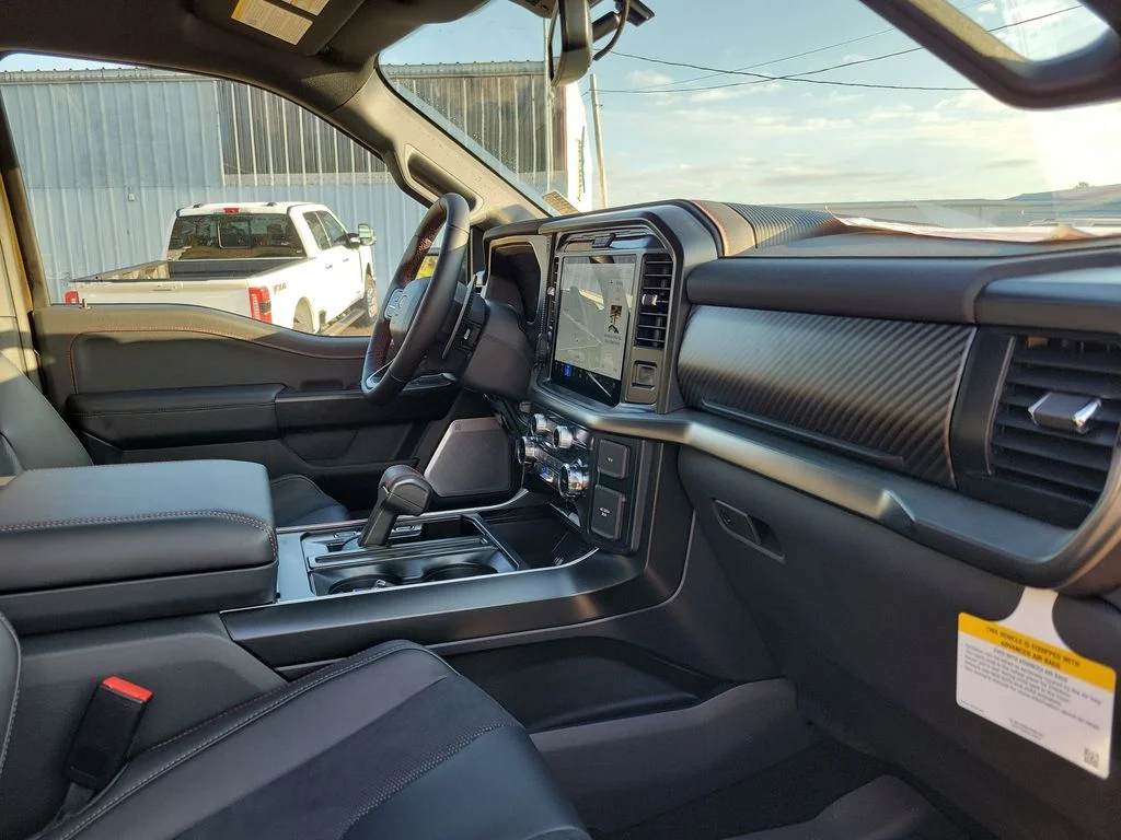 New 2025 Shelter Green Ford Raptor® image 32