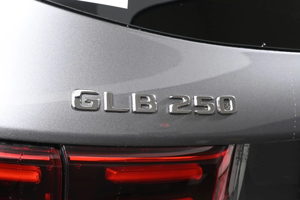 Used 2026 Gray Mercedes-Benz GLB 250 image 38