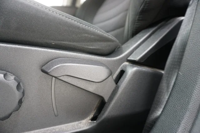 Used 2023 WHITE Ford SE image 17