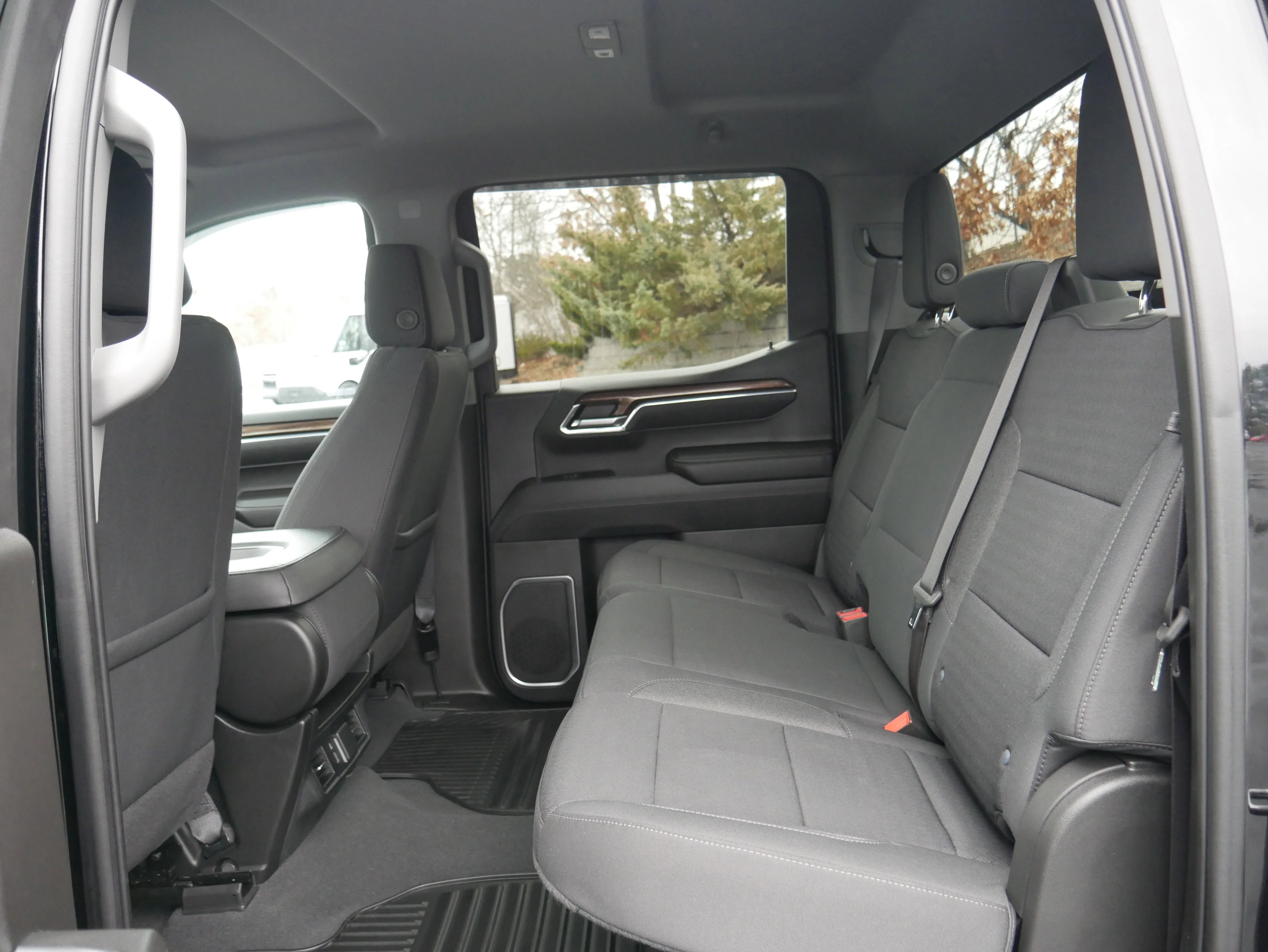 2023 Chevrolet Silverado 1500 LT - Photo 17