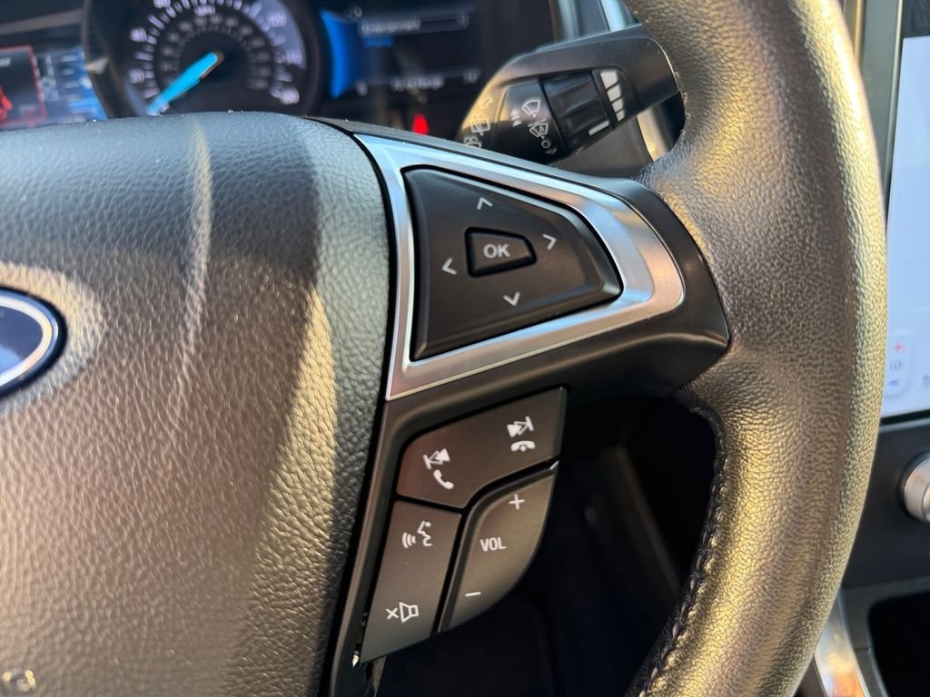 2022 Ford Edge Titanium - Photo 14