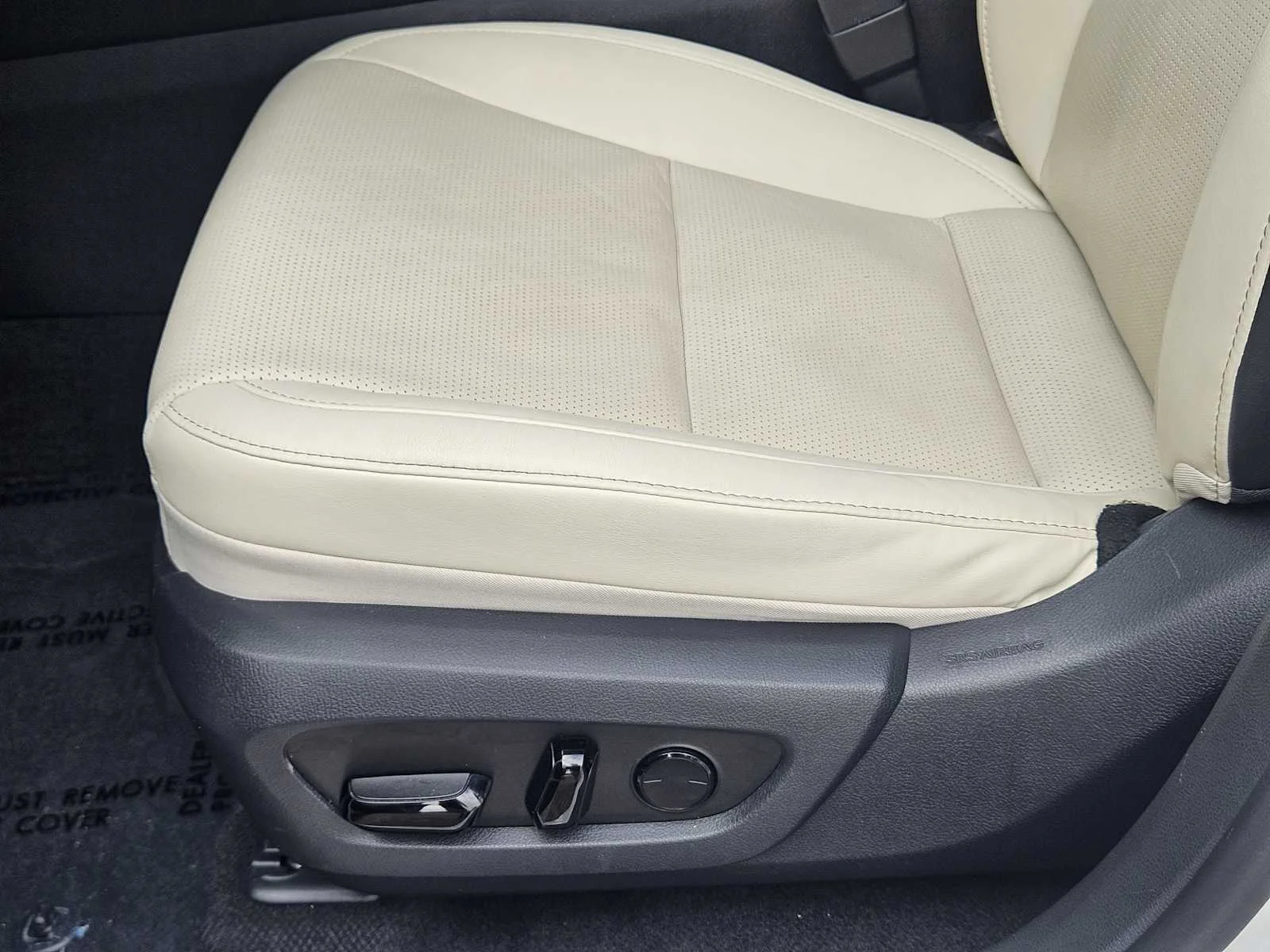 Certified Used 2025 EMINENT WHITE PEARL Lexus Premium Plus image 19