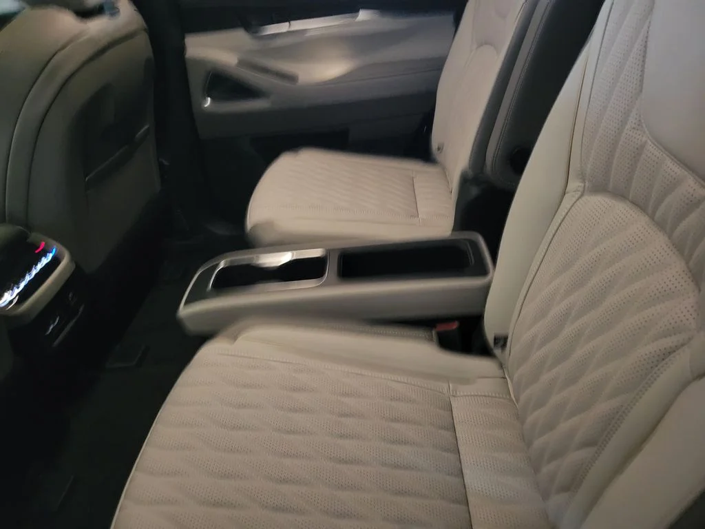 New 2027 2T RAD WHT INFINITI Autograph AWD image 9