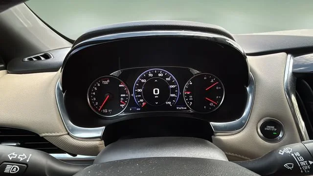 Used 2022 IRIDESCENT PEARL TRICOAT Chevrolet Premier image 15