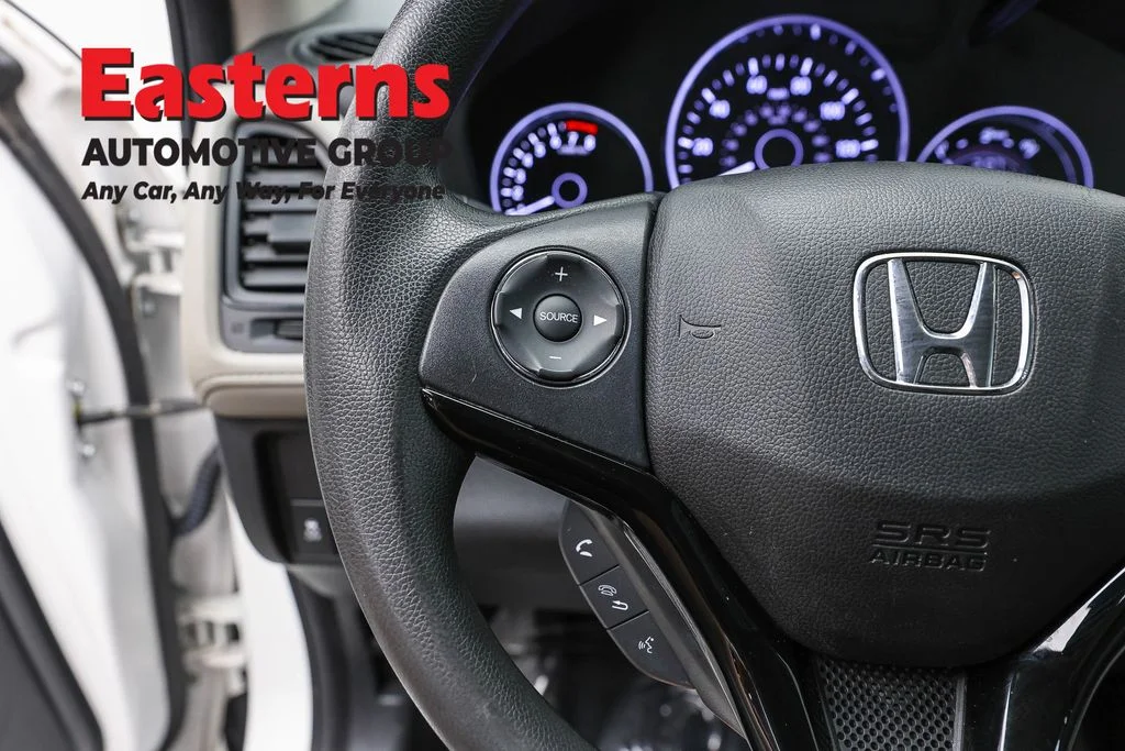 Used 2022 White Honda LX image 14