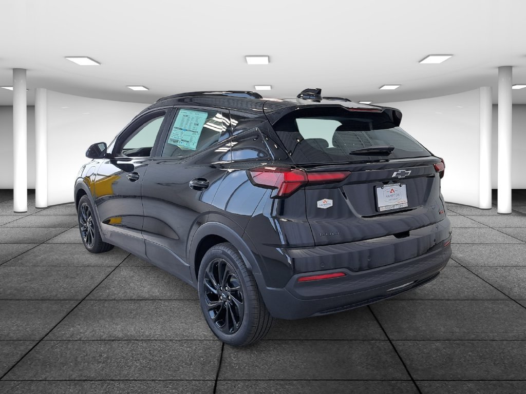 2027 Chevrolet Bolt RS - Photo 6