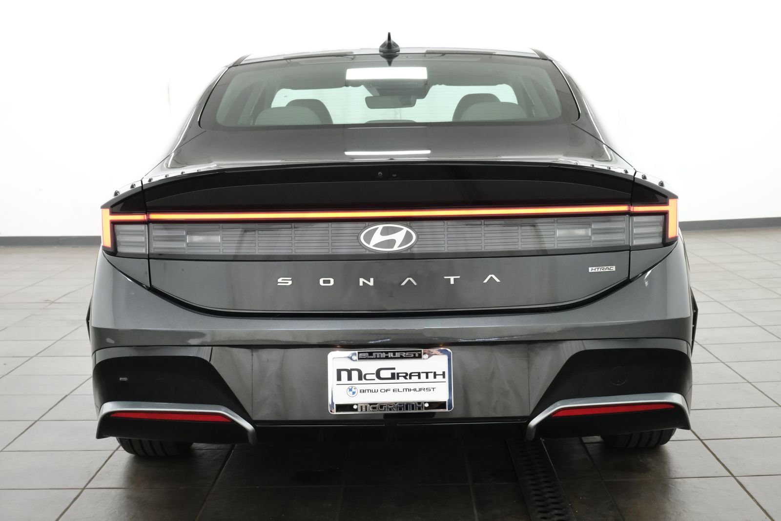 Used 2025 Portofino Gray Hyundai SEL image 4
